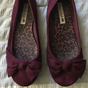 Wine colored American Eagle Flats